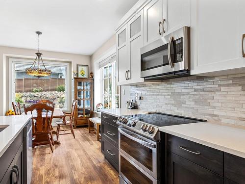 100-641 Shuswap Road E, Kamloops, BC - Indoor Photo Showing Kitchen With Upgraded Kitchen