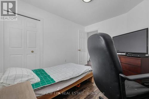 2911 Addison Street, Burlington (Rose), ON - Indoor Photo Showing Bedroom