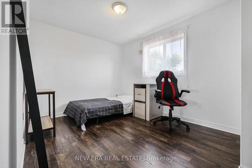 2911 Addison Street, Burlington (Rose), ON - Indoor Photo Showing Bedroom