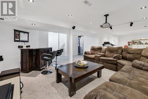 2911 Addison Street, Burlington (Rose), ON - Indoor Photo Showing Living Room