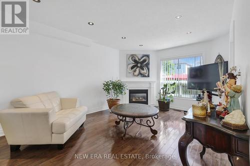 2911 Addison Street, Burlington (Rose), ON - Indoor Photo Showing Living Room With Fireplace