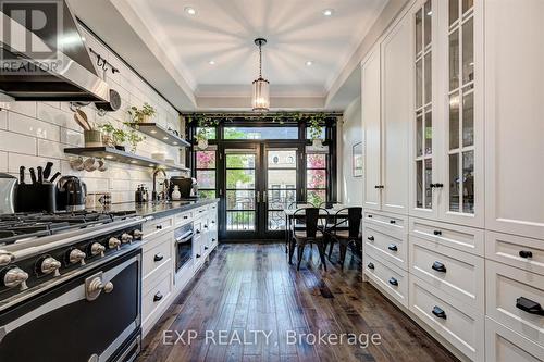 13 Balmoral Avenue, Toronto (Yonge-St. Clair), ON - Indoor Photo Showing Kitchen With Upgraded Kitchen