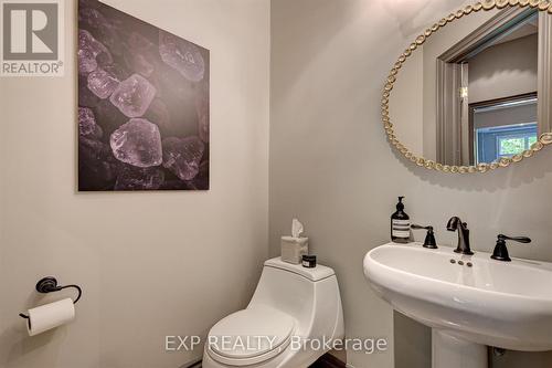 13 Balmoral Avenue, Toronto (Yonge-St. Clair), ON - Indoor Photo Showing Bathroom