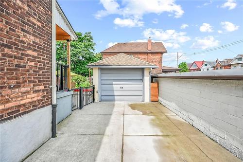 39 Sherman Avenue N, Hamilton, ON - Outdoor With Exterior