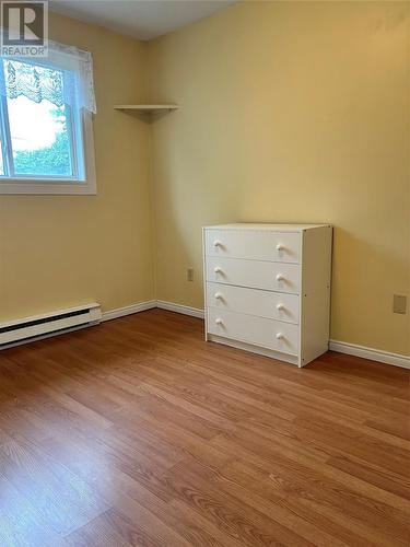 10 Ellesmere Avenue, Paradise, NL - Indoor Photo Showing Other Room