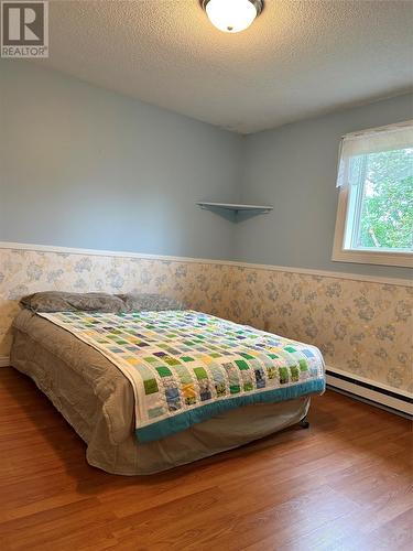 10 Ellesmere Avenue, Paradise, NL - Indoor Photo Showing Bedroom