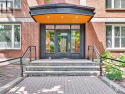 499 SUNNYSIDE AVENUE UNIT#105  Ottawa, ON K1S 0S8