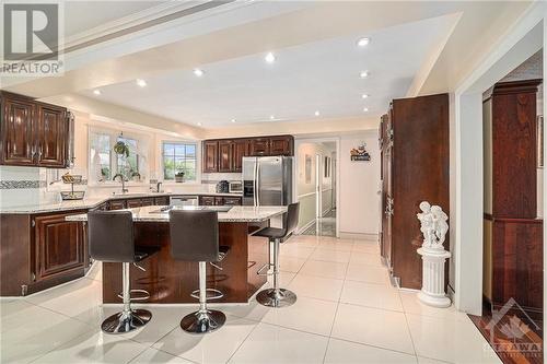 499 Newman Avenue, Ottawa, ON - Indoor Photo Showing Kitchen With Upgraded Kitchen