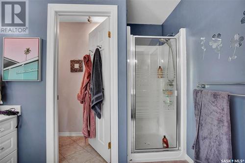 1212 Elliott Street, Saskatoon, SK - Indoor Photo Showing Bathroom