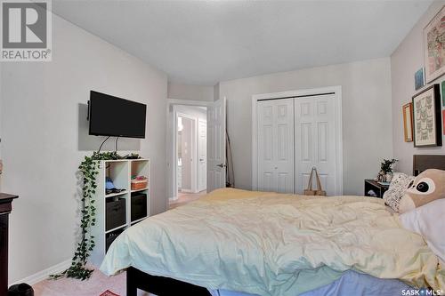 1212 Elliott Street, Saskatoon, SK - Indoor Photo Showing Bedroom