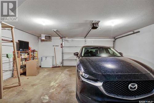 1212 Elliott Street, Saskatoon, SK - Indoor Photo Showing Garage