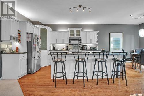 1212 Elliott Street, Saskatoon, SK - Indoor Photo Showing Kitchen With Upgraded Kitchen