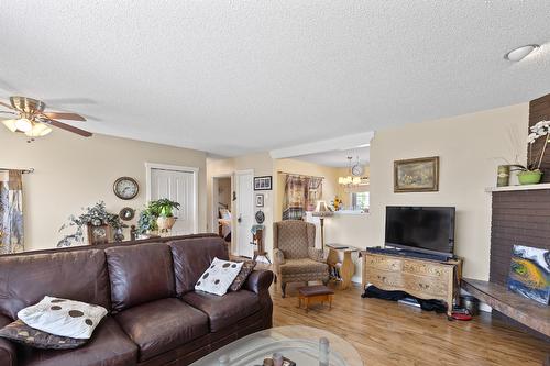 1348 Lombardy Square, Kelowna, BC 