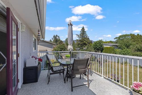 1348 Lombardy Square, Kelowna, BC 