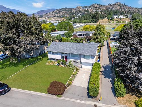 1348 Lombardy Square, Kelowna, BC 