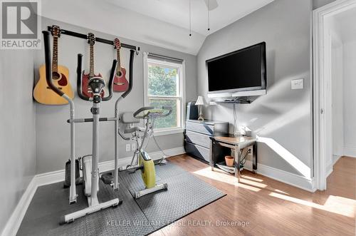 35 Glendale Avenue, Hamilton (Crown Point), ON - Indoor Photo Showing Gym Room