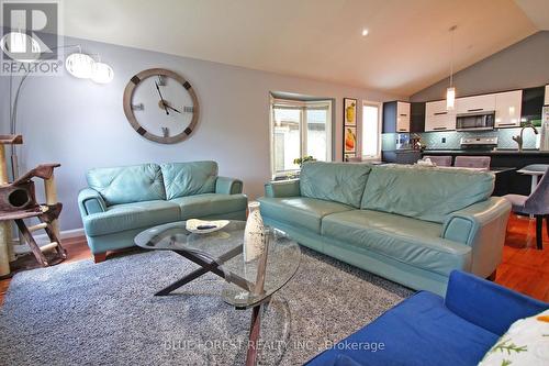 29 - 285 Mcgarrell Drive, London, ON - Indoor Photo Showing Living Room