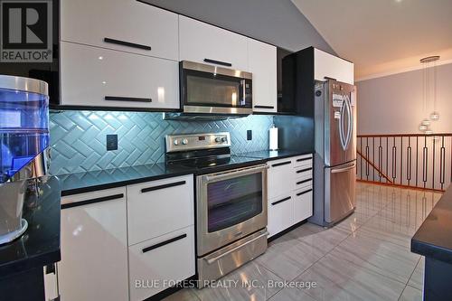 29 - 285 Mcgarrell Drive, London, ON - Indoor Photo Showing Kitchen