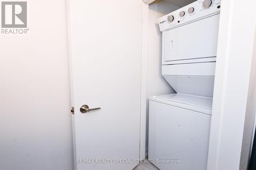 55 - 1121 Cooke Boulevard, Burlington (Lasalle), ON - Indoor Photo Showing Laundry Room