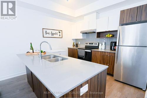 55 - 1121 Cooke Boulevard, Burlington (Lasalle), ON - Indoor Photo Showing Kitchen With Double Sink