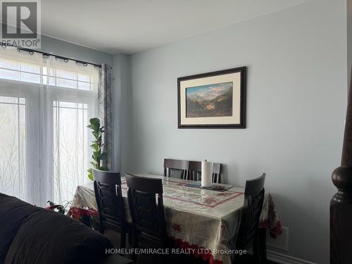 16 Cosbury Lane, Caledon, ON - Indoor Photo Showing Dining Room