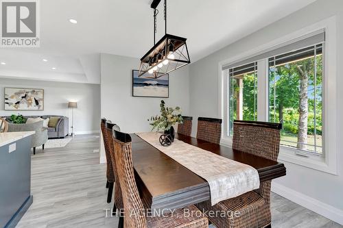 15416 Austin Line, Chatham-Kent, ON - Indoor Photo Showing Dining Room