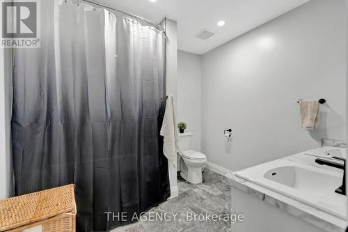 15416 Austin Line, Chatham-Kent, ON - Indoor Photo Showing Bathroom