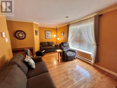 15 Clover Brae Crescent, Mount Pearl, NL - Indoor Photo Showing Living Room