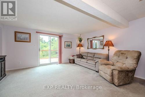 42 Chesterton Lane, Guelph (Grange Hill East), ON - Indoor Photo Showing Living Room