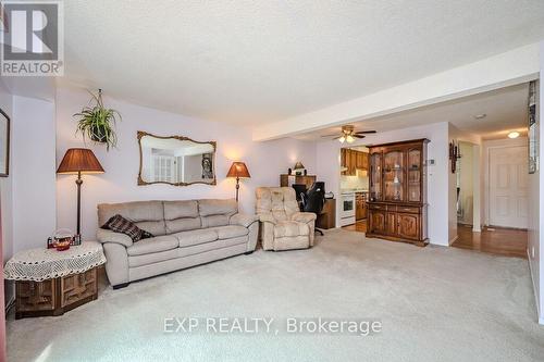 42 Chesterton Lane, Guelph (Grange Hill East), ON - Indoor Photo Showing Living Room