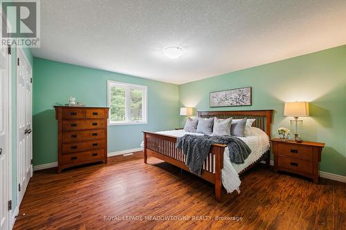 111472 11Th Line, East Garafraxa, ON - Indoor Photo Showing Bedroom