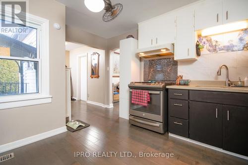 74 Pinelands Avenue, Hamilton (Lakeshore), ON - Indoor Photo Showing Kitchen