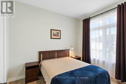 16 Dayton Court, Prince Edward County (Picton), ON - Indoor Photo Showing Bedroom