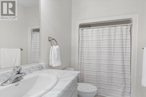 16 Dayton Court, Prince Edward County (Picton), ON - Indoor Photo Showing Bathroom