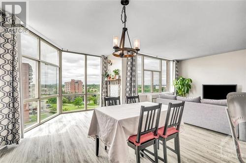 2759 Carousel Crescent Unit#904, Ottawa, ON - Indoor