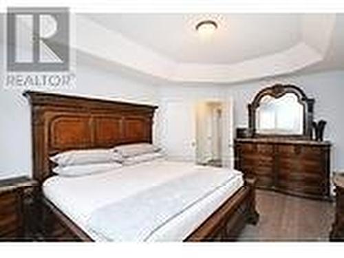 225 Father Tobin Road, Brampton (Sandringham-Wellington), ON - Indoor Photo Showing Bedroom