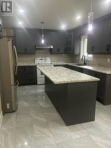 20 Roseville Drive, Brampton (Brampton South), ON - Indoor Photo Showing Kitchen