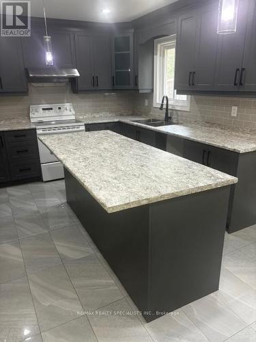 20 Roseville Drive, Brampton (Brampton South), ON - Indoor Photo Showing Kitchen