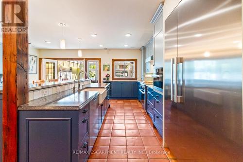 19 Jackson Avenue, Toronto (Kingsway South), ON - Indoor Photo Showing Kitchen