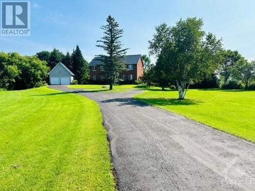 3340 Woodkilton Road, Ottawa, ON - Outdoor