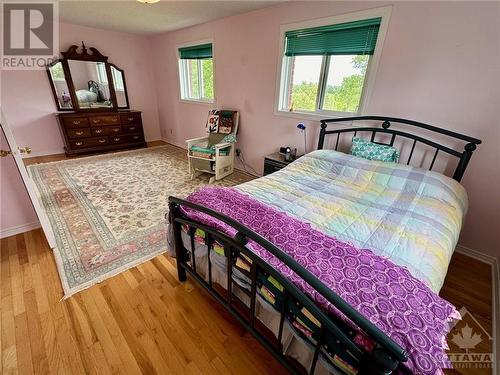 3340 Woodkilton Road, Ottawa, ON - Indoor Photo Showing Bedroom