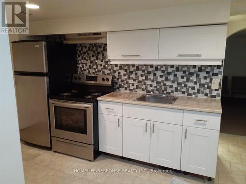 117 Pollock Avenue, Cambridge, ON - Indoor Photo Showing Kitchen