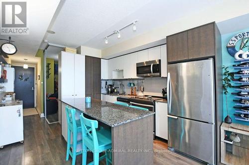 1906 - 9 Valhalla Inn Road, Toronto (Islington-City Centre West), ON - Indoor Photo Showing Kitchen With Stainless Steel Kitchen