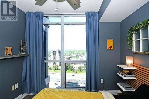 1906 - 9 Valhalla Inn Road, Toronto (Islington-City Centre West), ON - Indoor Photo Showing Bedroom