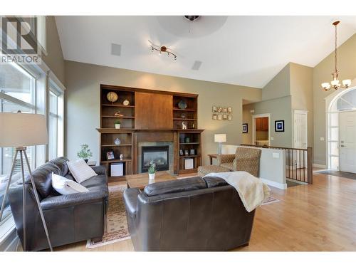 1173 Peak Point Drive, West Kelowna, BC - Indoor Photo Showing Living Room With Fireplace