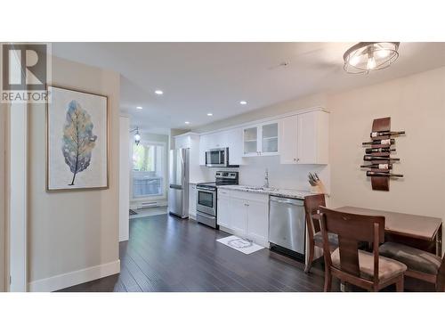 600 Boynton Place Unit# 38, Kelowna, BC - Indoor Photo Showing Kitchen