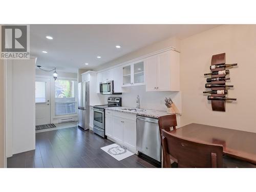 600 Boynton Place Unit# 38, Kelowna, BC - Indoor Photo Showing Kitchen With Stainless Steel Kitchen