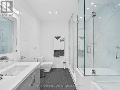 16 Viamede Crescent, Toronto (Bayview Village), ON - Indoor Photo Showing Bathroom