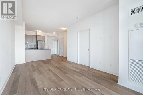 417 - 1603 Eglinton Avenue W, Toronto (Oakwood Village), ON - Indoor Photo Showing Kitchen