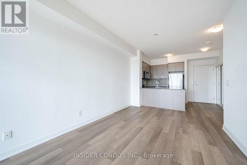 417 - 1603 Eglinton Avenue W, Toronto, ON - Indoor Photo Showing Kitchen